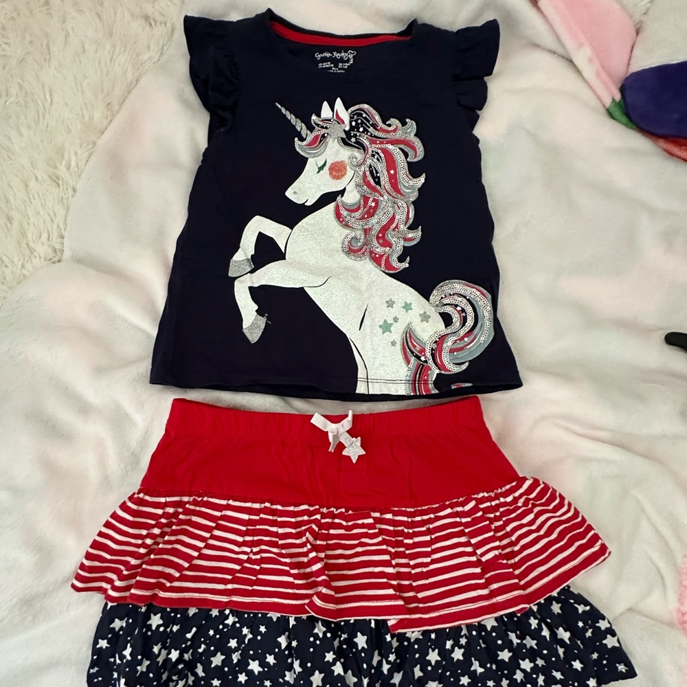 Cynthia Rowley Girls Unicorn Blue/Red Skirt/Top Set Size: 7/8